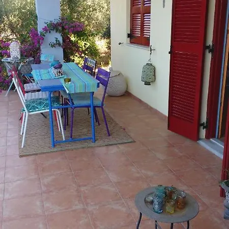 Peaceful Home Amongst Olive Groves By The Sea Koróni Buitenkant foto