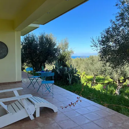 Peaceful Home Amongst Olive Groves By The Sea Koróni Buitenkant foto